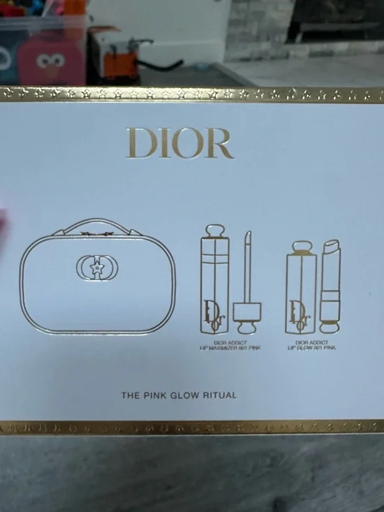NIB - Dior Metallic Gold Woven Cosmetic Case set with lip products - Picture 9 of 10